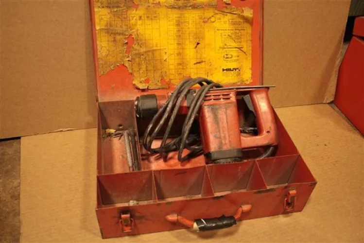 Photo #10 of FORMERLY OF FEDERAL-MOGUL