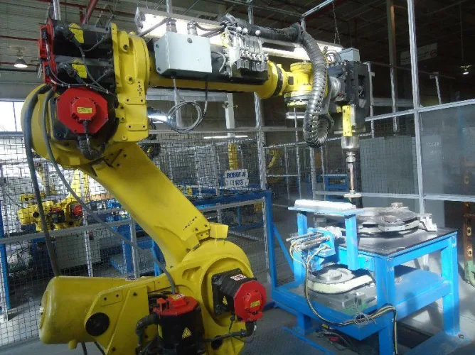 Photo #1 of (4) FANUC ROBOT R2000IB W/ RJ3IC CONTROL