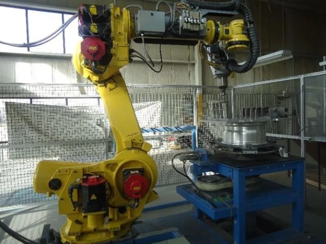 Photo #14 of (4) FANUC ROBOT R2000IB W/ RJ3IC CONTROL