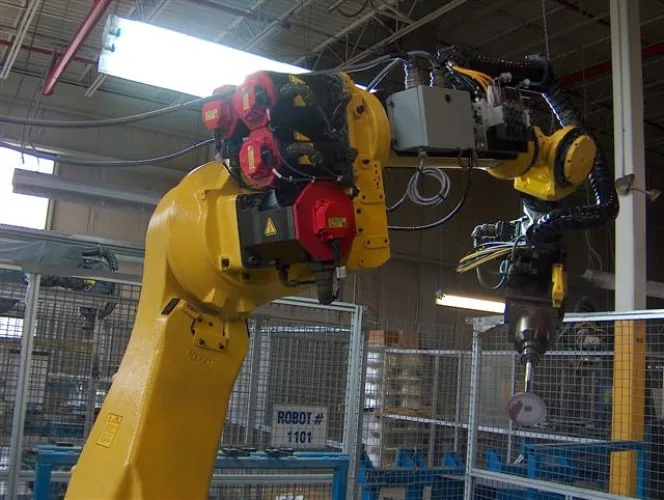 Photo #19 of (4) FANUC ROBOT R2000IB W/ RJ3IC CONTROL