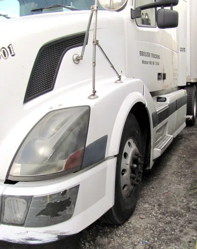 Photo #24 of 2004 VOLVO ISX ST2 TANDEM AXLE SLEEPER 400HP W/TRAILER