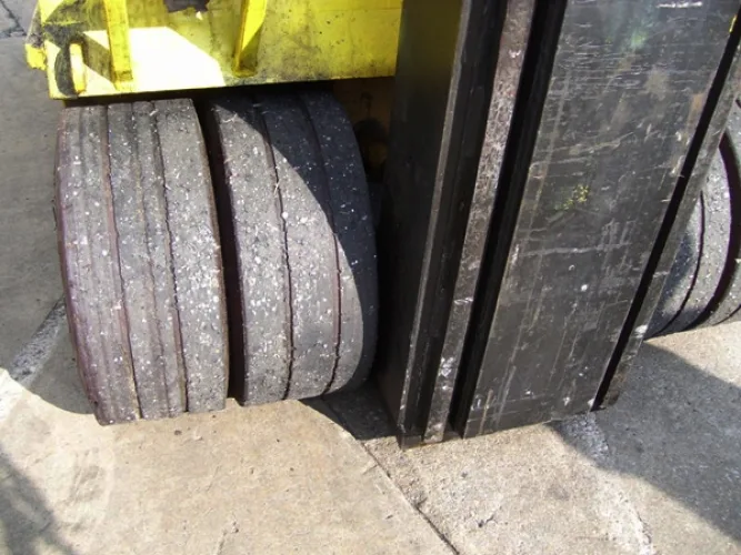 Photo #12 of 1980 MYLAR APACHE Model # MA-500/50,000lb LIFT TRUCK