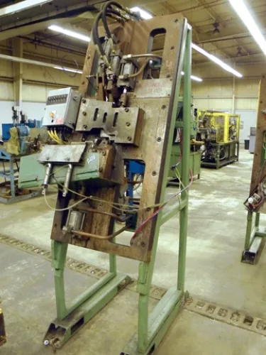 Photo #33 of NO LONGER REQUIRED EQUIPMENT FROM THE CONTINUING OPERATIONS OF WINDSOR MACHINE & STAMPING 2009 LTD