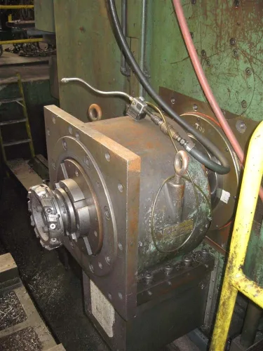 Photo #7 of 8" GIDDINGS & LEWIS Model 70-N8-UF FLOOR TYPE HORIZONTAL CNC BORING MILL AND ACCESSORIES