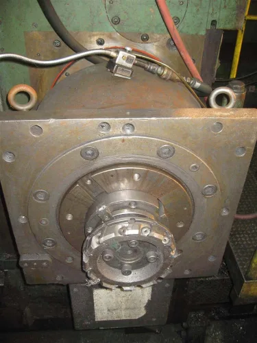 Photo #8 of 8" GIDDINGS & LEWIS Model 70-N8-UF FLOOR TYPE HORIZONTAL CNC BORING MILL AND ACCESSORIES