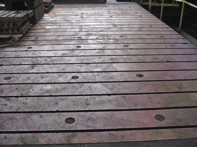 Photo #35 of 8" GIDDINGS & LEWIS Model 70-N8-UF FLOOR TYPE HORIZONTAL CNC BORING MILL AND ACCESSORIES